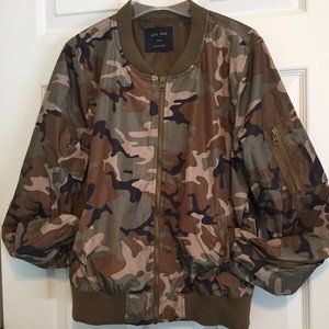 Womens Love Tree Camo Zip Up Bomber Jacket Size L